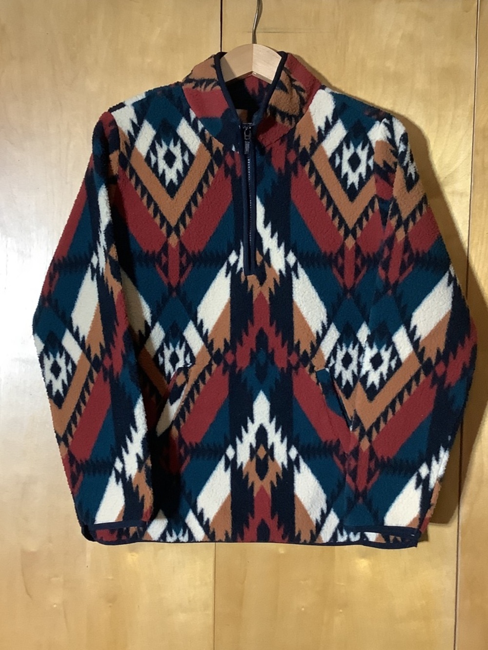Wrangler southwestern print fleece 1/4 zip, size small